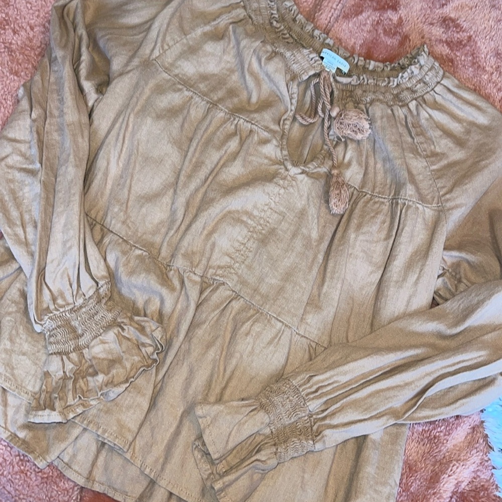 CAMEL COLORED RUFFLED LONG SLEEVE